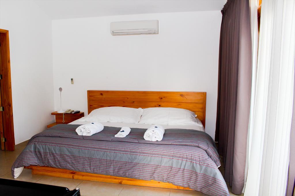 Hotel Boutique La Angostura Ica Bagian luar foto