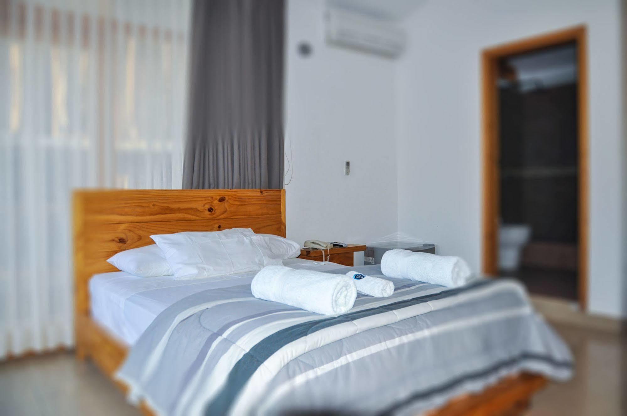Hotel Boutique La Angostura Ica Bagian luar foto